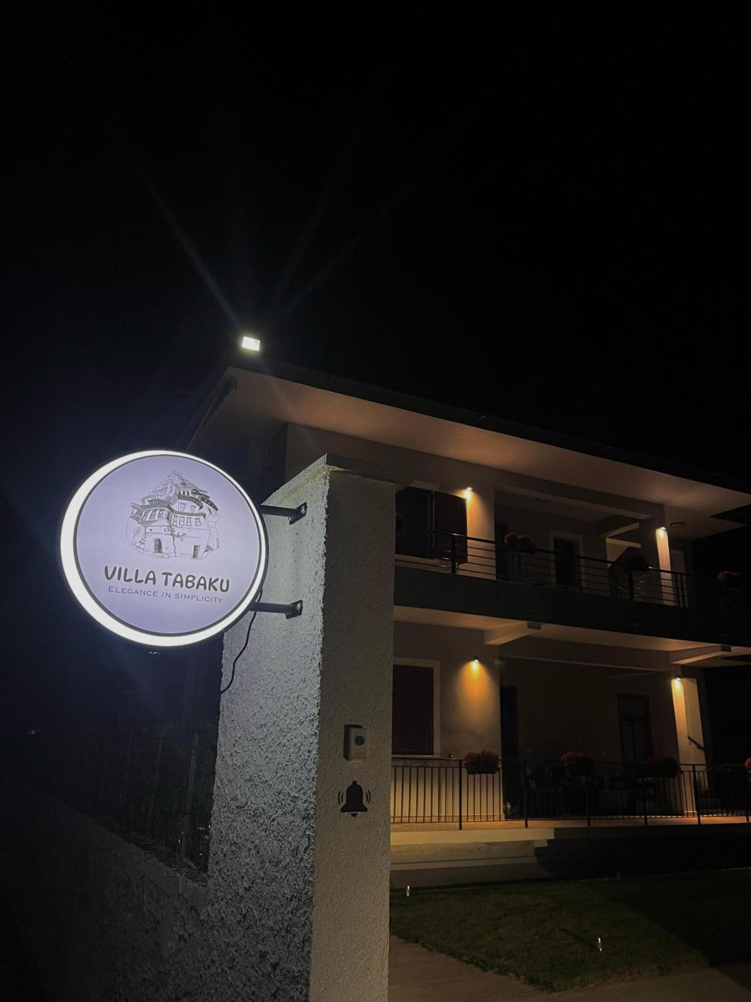 Villa Tabaku Berat Eksteriør billede