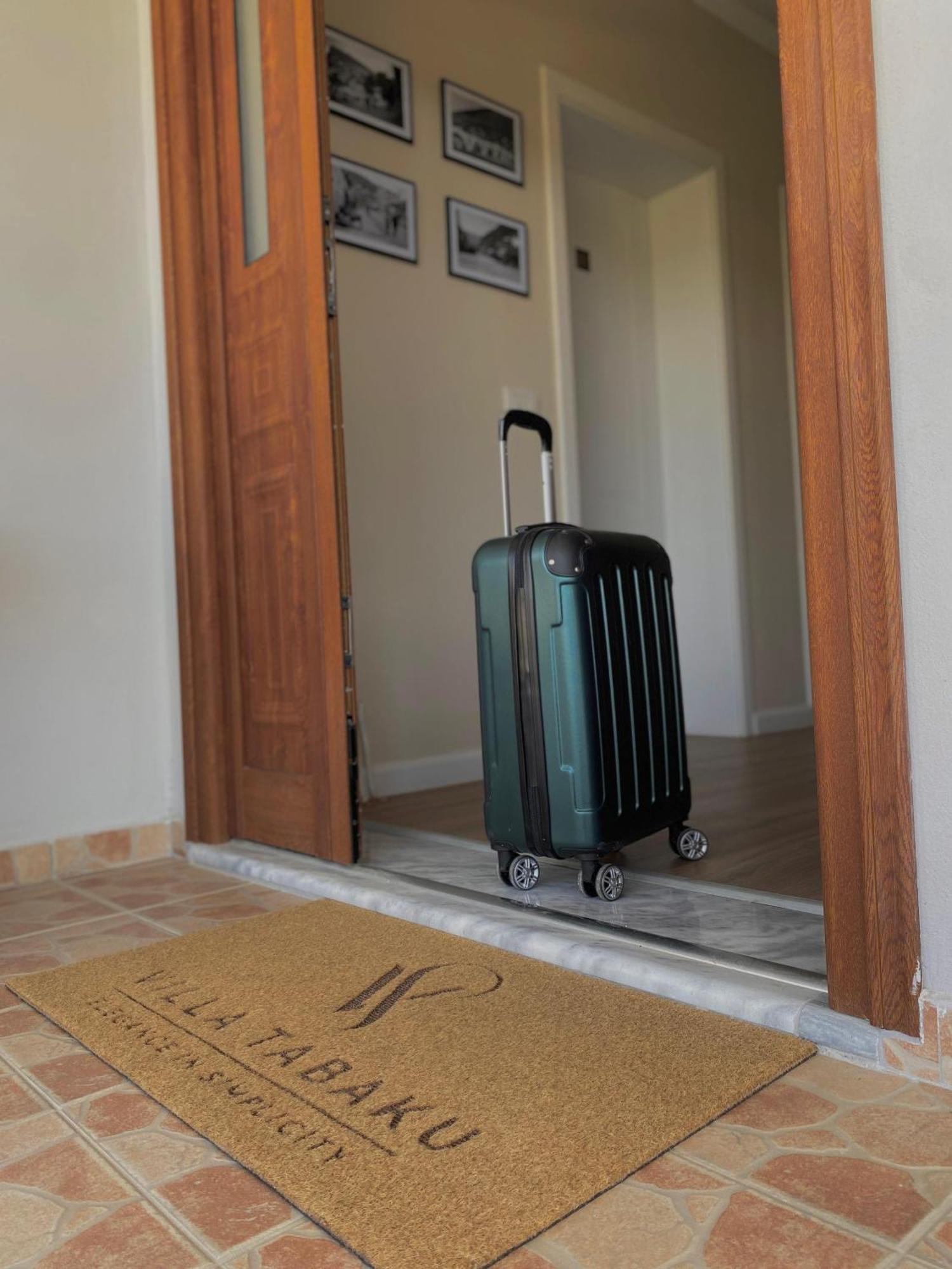 Villa Tabaku Berat Eksteriør billede